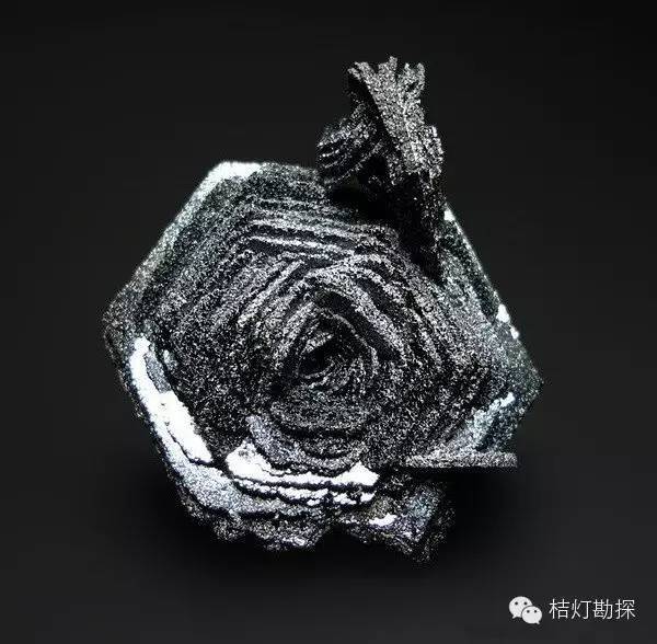 银星石|太少见了！石头开花，见者好运！