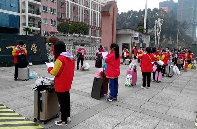 最新开学消息:高三和初三年级4月7日复课,13省市明确报到时间