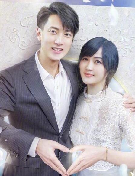 吴尊妻子有多狠 为了隐婚独自拍婚纱照 结婚24年生两胎未办婚礼 吴尊