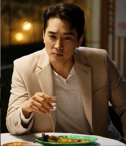 这么多年来其实宋承宪出演的电视剧并不多,但胜在深入民心.