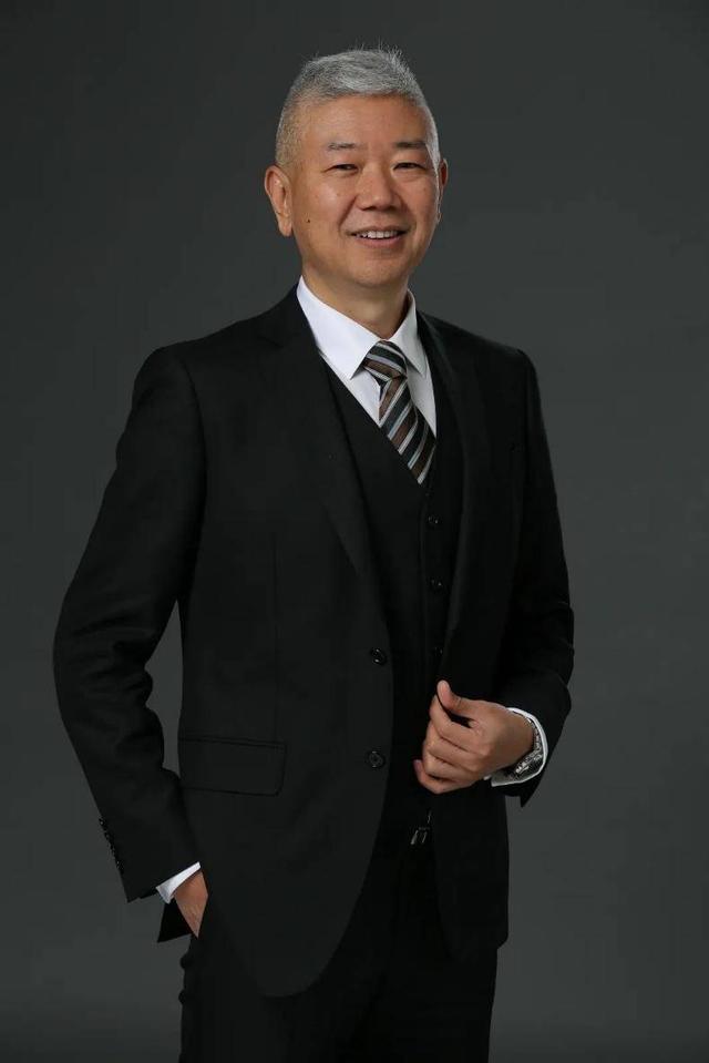 木屋烧烤隋政军特殊时期只要活着总有翻盘的机会