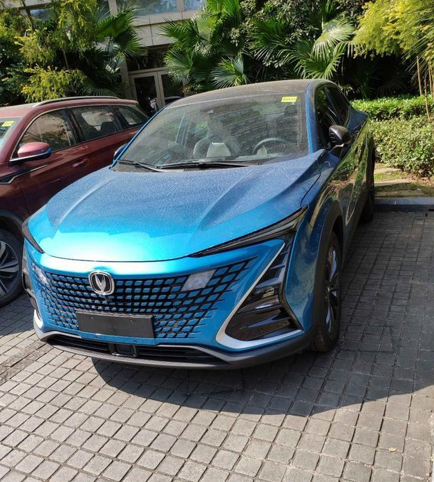 长安引力现身国内停车场,国六1.5t配7速湿式双离合,有望6月开售