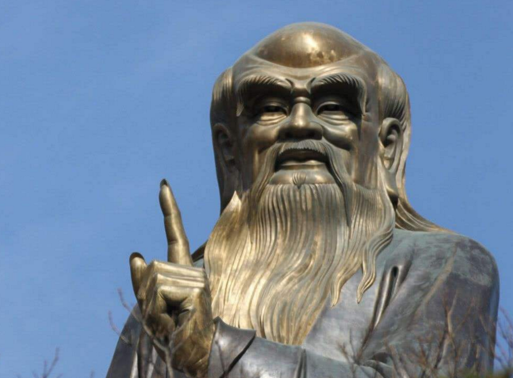 世界最奇怪的老子神像耗费150吨铜建50米高神像手势非常奇怪