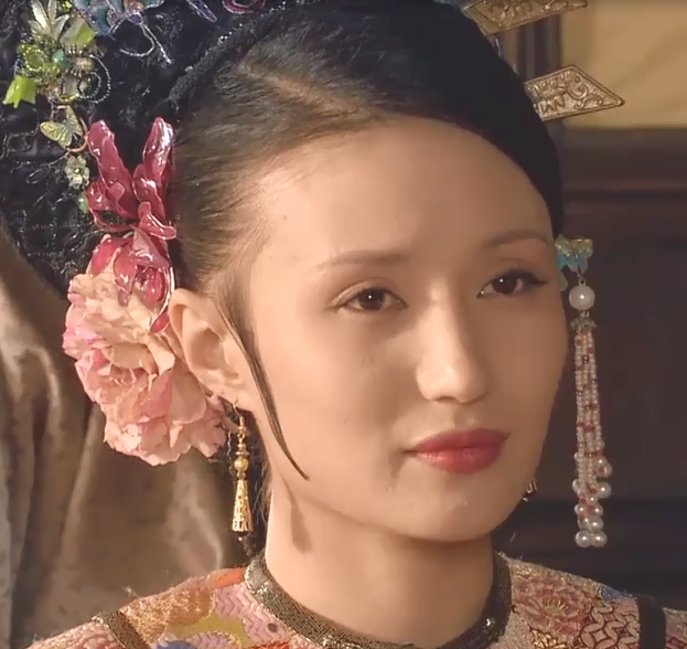 敬妃也当上了太后,有了胧月这个孩子.小允子在甄嬛不得宠的时候.