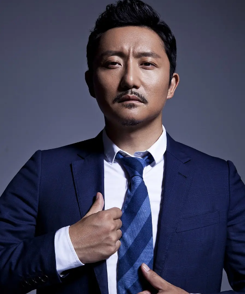 当年涂松岩参演这部作品的时候,其实并没有什么名气,他也没有因为阿佑