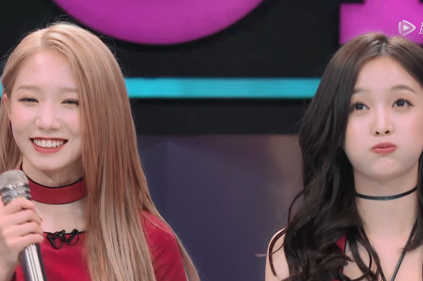 《青春有你2》节目中,乐华娱乐派出了5个训练生参加,组成了daylight