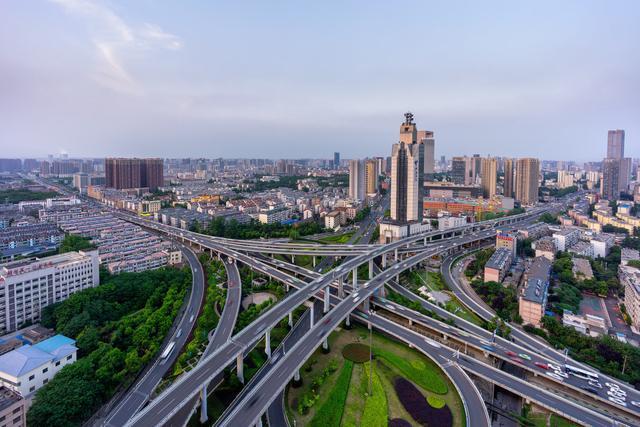 合肥的高架桥为什么没有连在一起