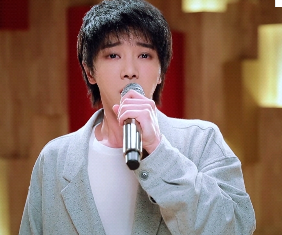 赏析华晨宇,陈奕迅《我们》——后来的我们,只有我,没有们