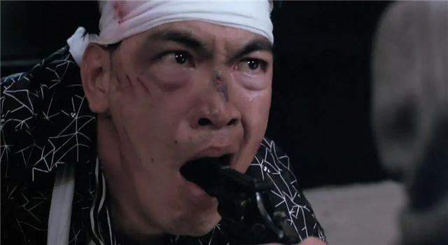 吴宇森暴力美学巅峰之作:票房不足2000万,成功叩开好莱坞大门