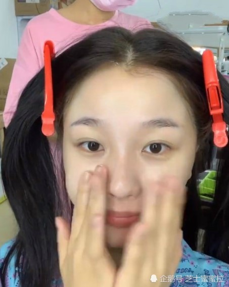 为证明真实颜值虞书欣演示卸妆过程看清素颜正脸网友态度瞬间转变