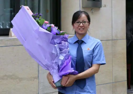 身边的榜样四川省检察系统先进个人李凌