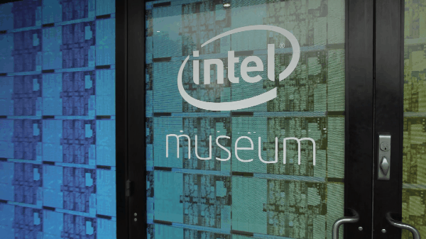 0m在博物馆的墙上,有这样一句话:"do not be encumbered by history