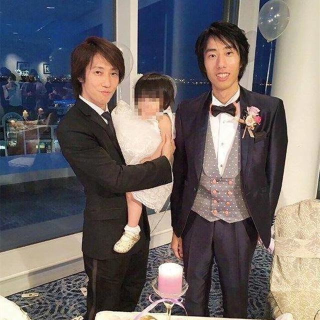 不老爷爷 走红 抱着孙子被误认父子 网友 多年父子成兄弟 孩子