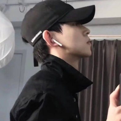 女生心甘情愿倒追的3类男生,长得再帅也白搭,中一个别想单着走|倒追