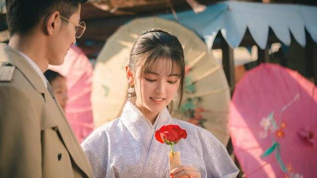 看完了《永不解密》,追过了《谍影风云》,又被这四本谍战小说迷住