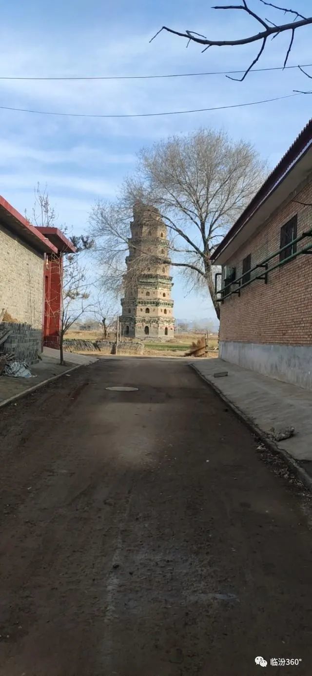 襄汾有座灵光寺琉璃宝塔