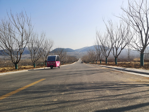 泗水龙湾湖环湖公路图片