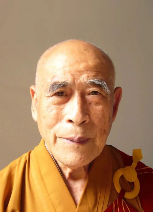 温州市妙果寺法主上达下崇长老安详示寂