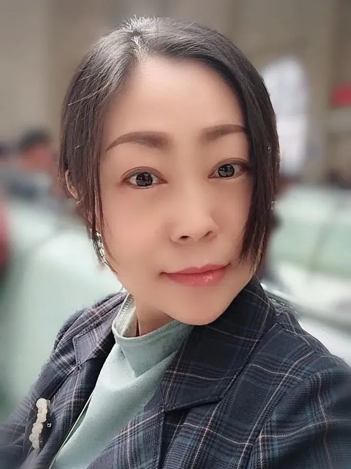 魏燕燕|魏燕燕 赏花自遣