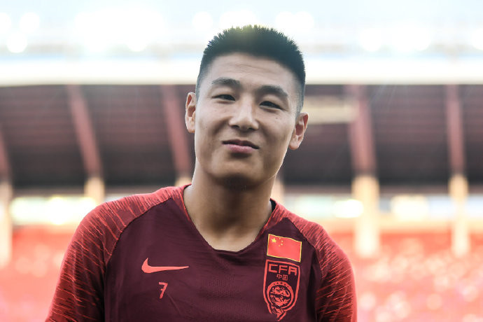 迅速登上热搜第一！中国球迷太关心武磊，名记透露重大疑点
