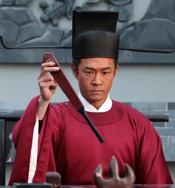 包拯聪明绝顶断案如神但他也有马失前蹄的时候