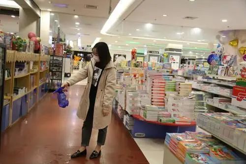 二七塔、新华书店、绿博园……郑州这些地方都恢复开放啦