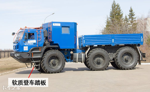 400马力配16挡箱,跋山涉水无所不能,卡玛兹6x6全地形卡车有点秀