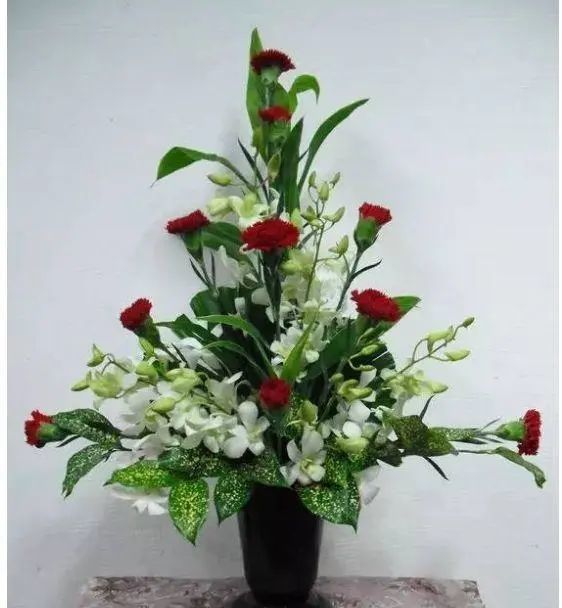 接单商业插花之前花艺师必知的8个插花造型