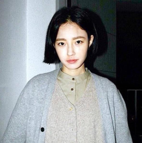 留刘海要过时了2020最火的5款露额头发型瘦脸又好看