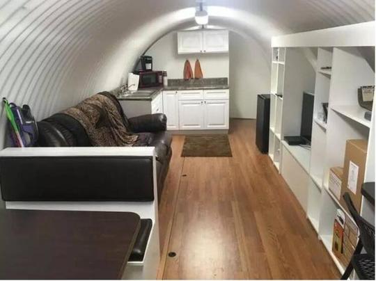 美国疫情之下末日地堡末日食物生存工具包行情大涨