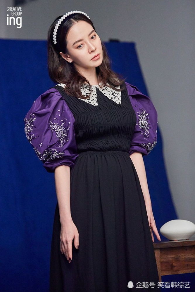 宋智孝长相酷似奥丽维娅,展现女演员的威严,散发出极致的诱惑美