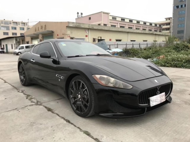 12款玛莎拉蒂gt 4.2l 黑色/骚红内饰/迷人声浪