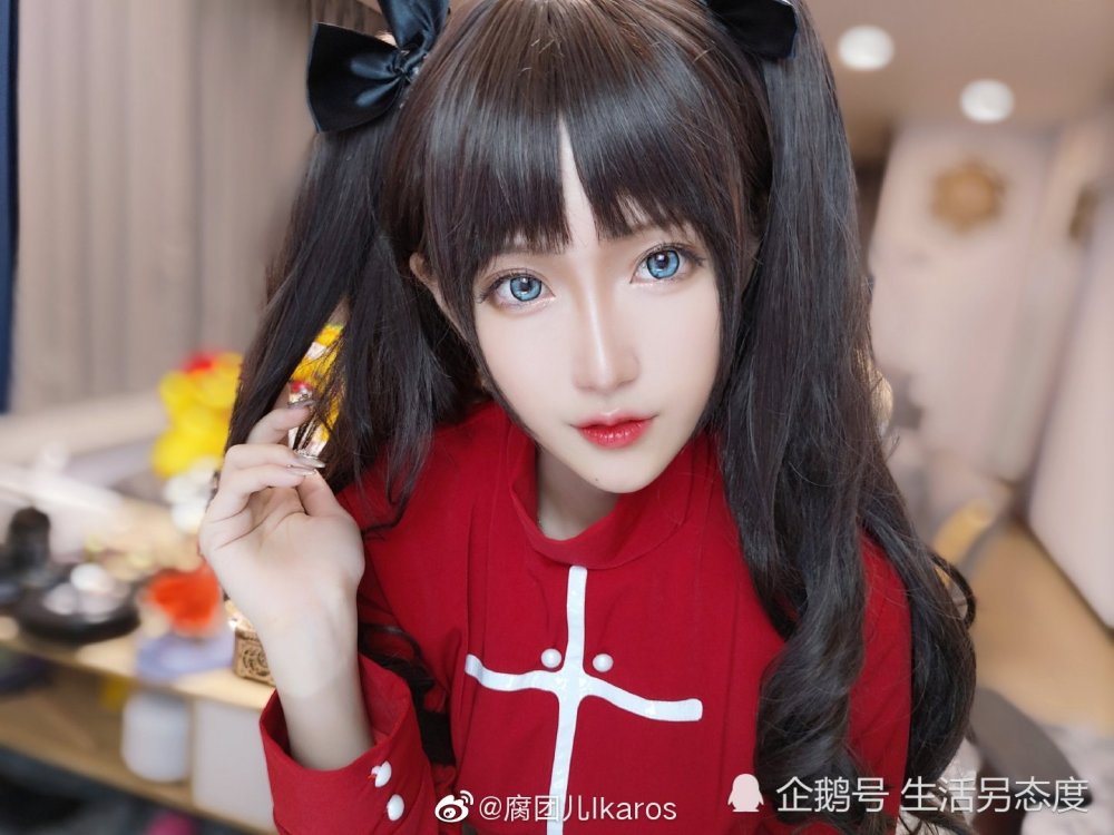 腐团儿cos远坂凛,大长腿亮眼