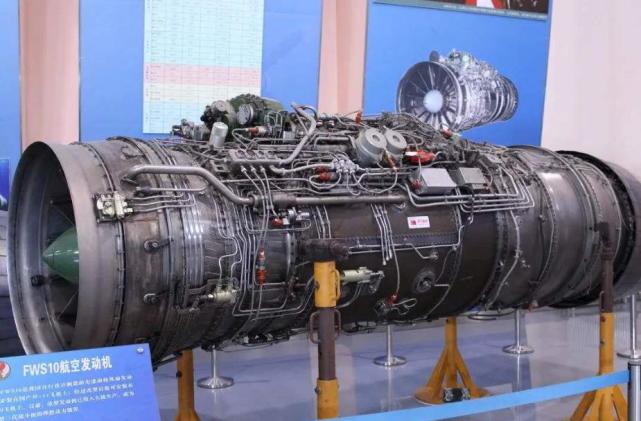 最新的航发相比较,存在至少30年左右的差距,但是一款航空发动机的研发