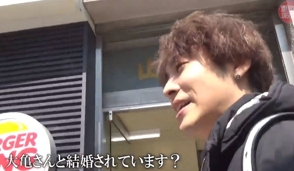 又一个东出昌大日本知名声优被曝秘密结婚和陌生女人出轨