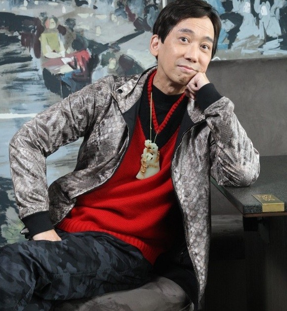 可能大家对于张达明这一个演员不太熟悉,甚至就算是看到他了也有可能