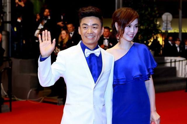 王宝强|王宝强叶璇深夜聚会，十年友谊被挖，这对“兄弟”有点甜！