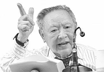 今天,是梁羽生先生诞辰96周年纪念日,一起走进他的一生