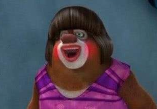 熊出没中的四位女装大佬,本以为吉吉很丑了,没想到熊大更辣眼