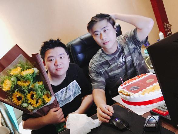 马飞飞现在怎么样了pdd他现在当陪玩赚钱呢