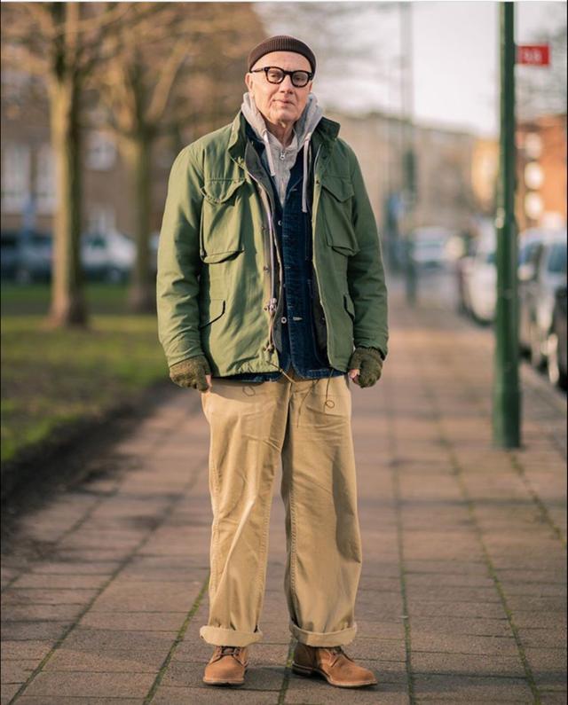 被这位60岁硬汉圈粉了,他的穿搭又帅又骚,活出了自己想要的样子