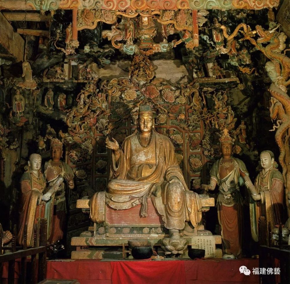 洪洞县广胜寺历经沧桑彩塑佛像却栩栩如生