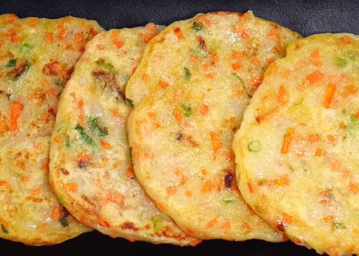 鲜香味美的胡萝卜土豆饼,烹饪简单,软嫩营养,老少皆宜的早餐