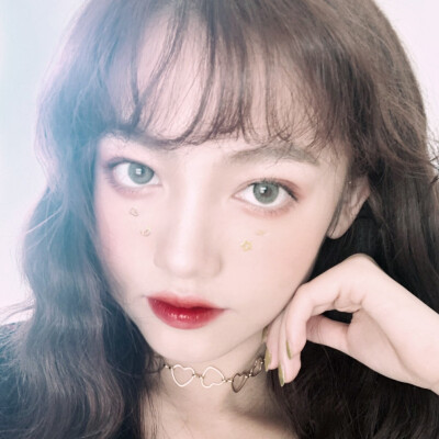 不会让人觉得不靠谱,做事不冲动的两大星座女生!