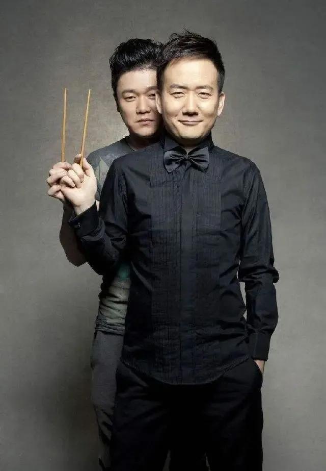因为王太利想继续做音乐,而肖央想当演员,所以"筷子兄弟"无声无息地