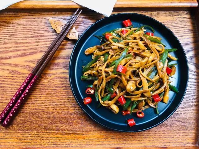 怎麼做小炒杏鮑菇的做法配方營養豐富味道鮮美的淨素食