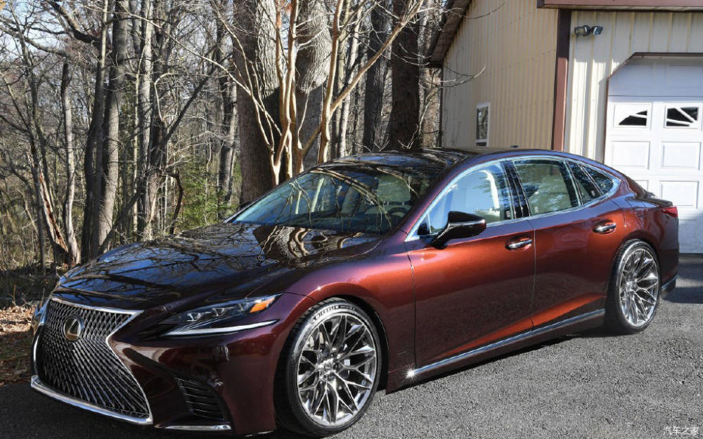 超音速玛瑙红雷克萨斯ls500换装hre21英寸锻造花瓣轮毂视觉感漂亮