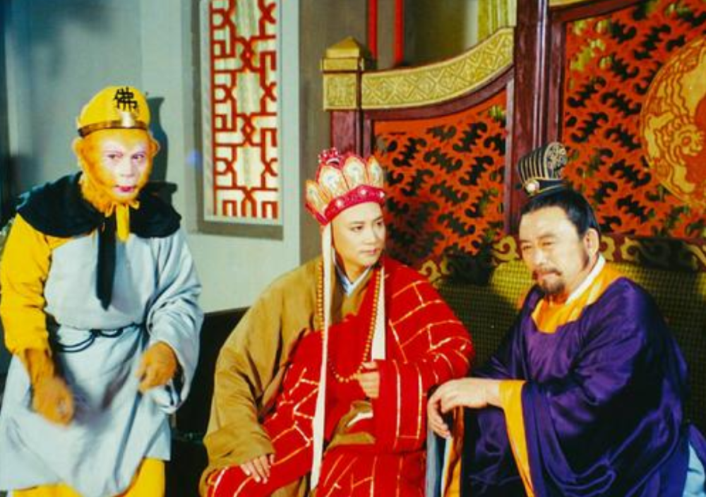 郡守见到唐僧一行人就连忙向他们求救,于是孙悟空便来到了天庭找到