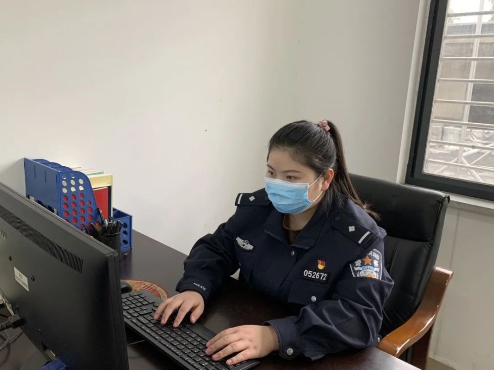 无所畏惧"的民警覃士虎,记住了在战"疫"中读懂父亲的"英模之女"曹梦雪