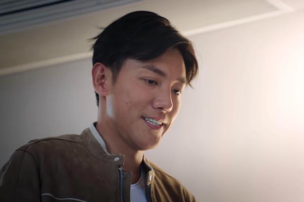 法证先锋4高安找回高善他尴尬而不失礼貌的微笑让人心酸